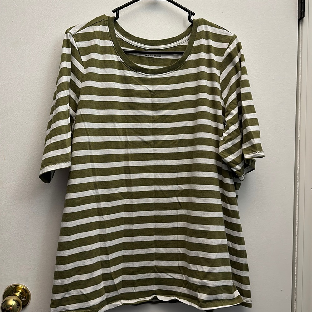 Lane Bryant size 22/24 tee